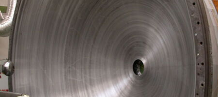 NASA stellt 5,5-Meter-Tankdom aus, reibrührgeschweißt und spingeformt von MT Aerospace