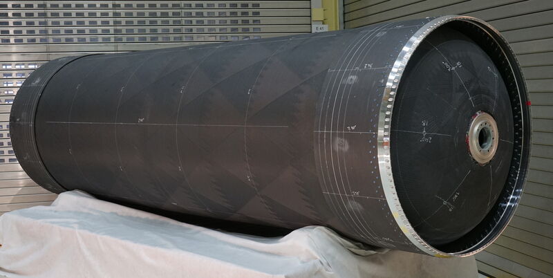 The completed qualification housing of the CFK booster